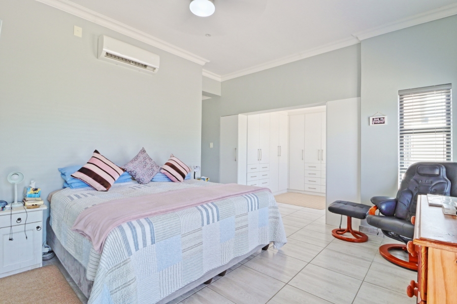 3 Bedroom Property for Sale in Hartenbos Central Western Cape